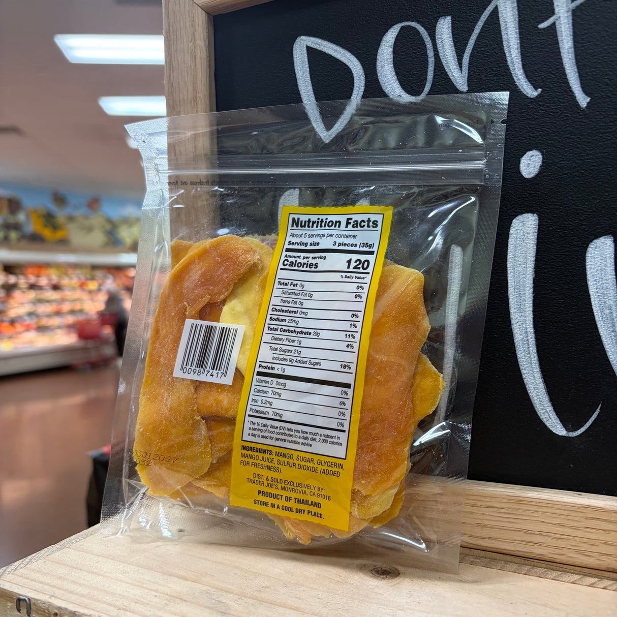 Trader Joe's Soft & Juicy Dried Mango 6 oz (170g)
