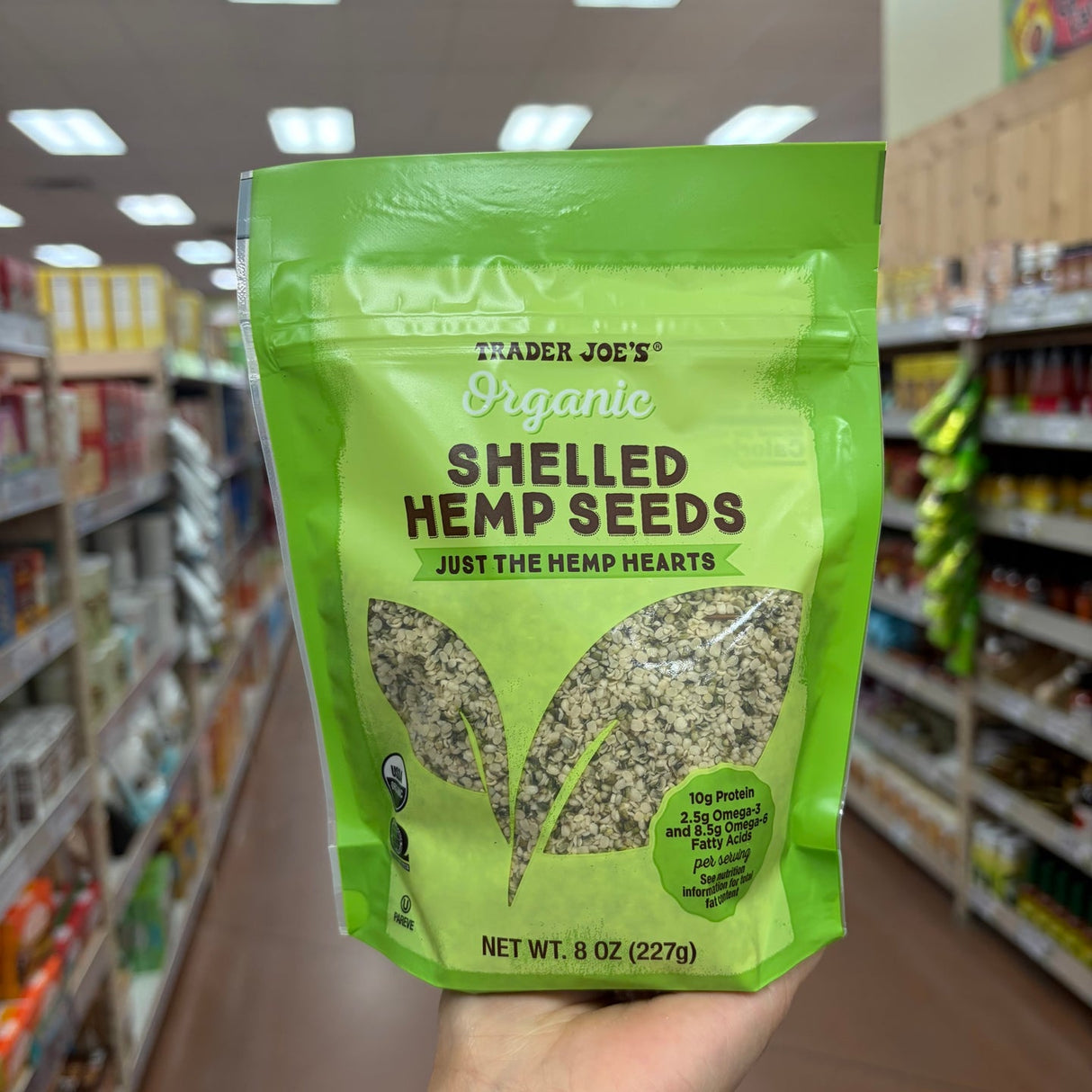 Trader Joe's Organic Shelled Hemp Seeds (Hemp Hearts) 8 oz (227g)