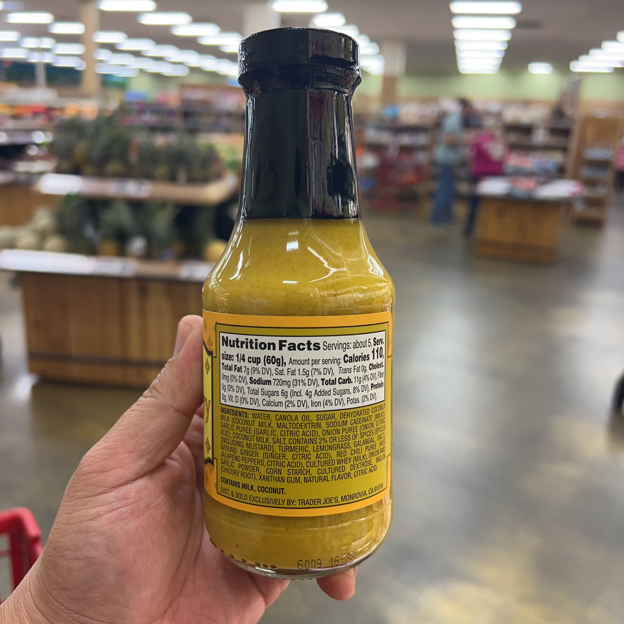 Trader Joe's Thai Style Yellow Curry Sauce 11 oz product image 2