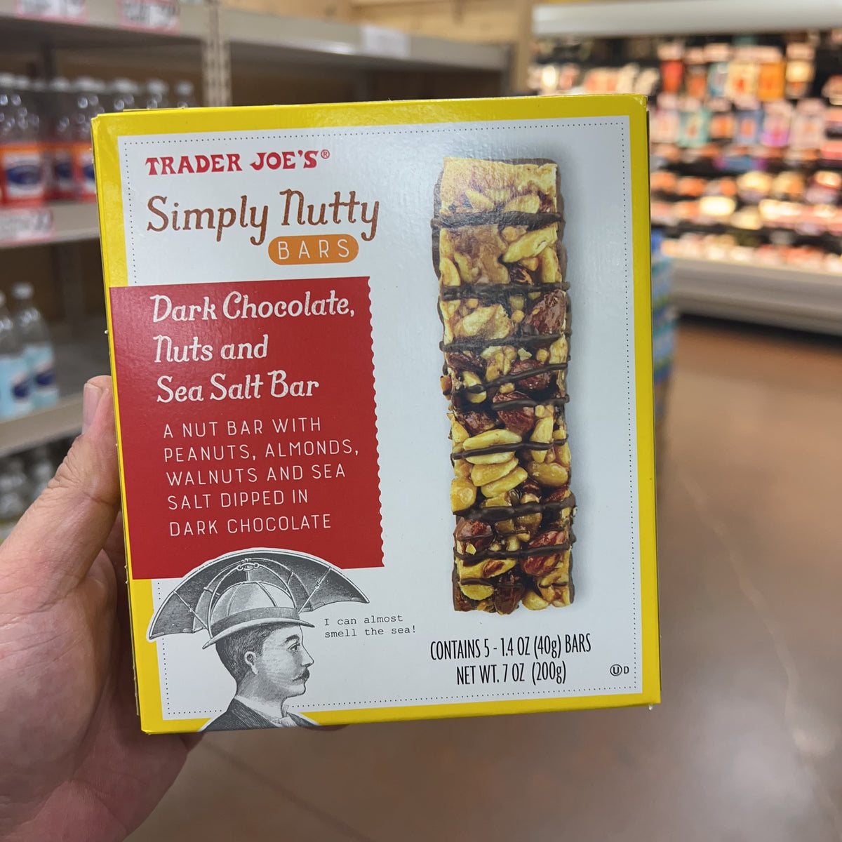 Trader Joe's Simply Nutty Dark Chocolate Nuts & Sea Salt Bars 5 Pack 7 oz — product photo 4