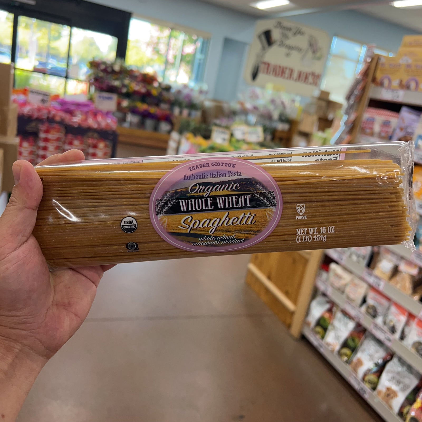 Trader Giotto's Organic Whole Wheat Spaghetti 16 oz product image