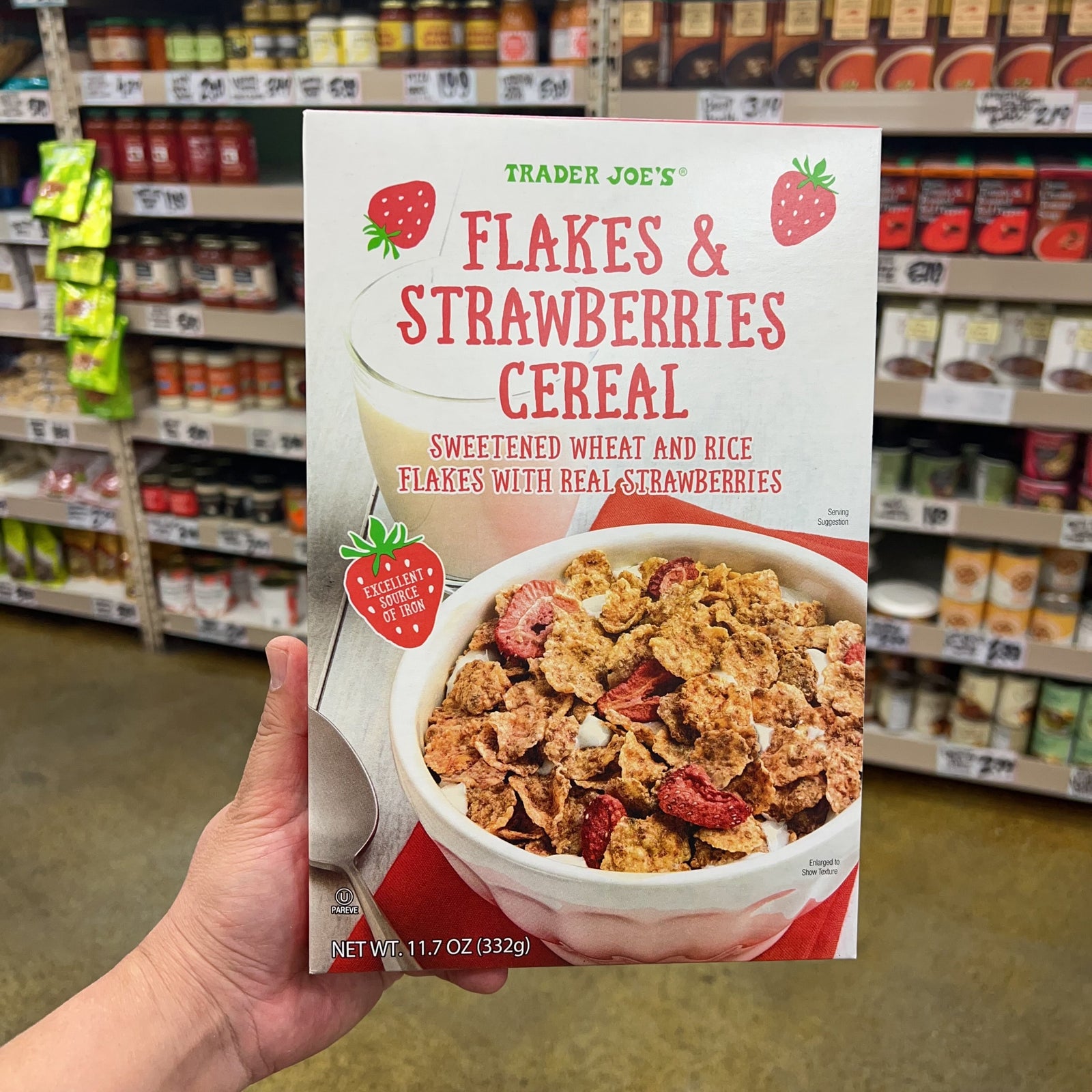 Trader Joe's Flakes & Strawberries Cereal