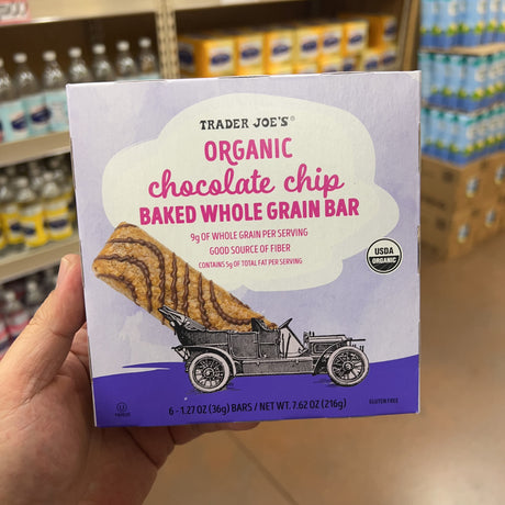 Trader Joe’s Organic Chocolate Chip Baked Whole Grain Bars 6 Pack 7.62 oz product image 3