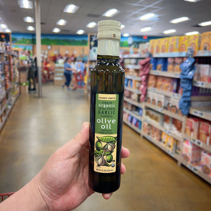 Trader Joe's Spanish Organic Extra Virgin Garlic Flavored Olive Oil Cold Pressed USDA Organic 8.5 fl oz