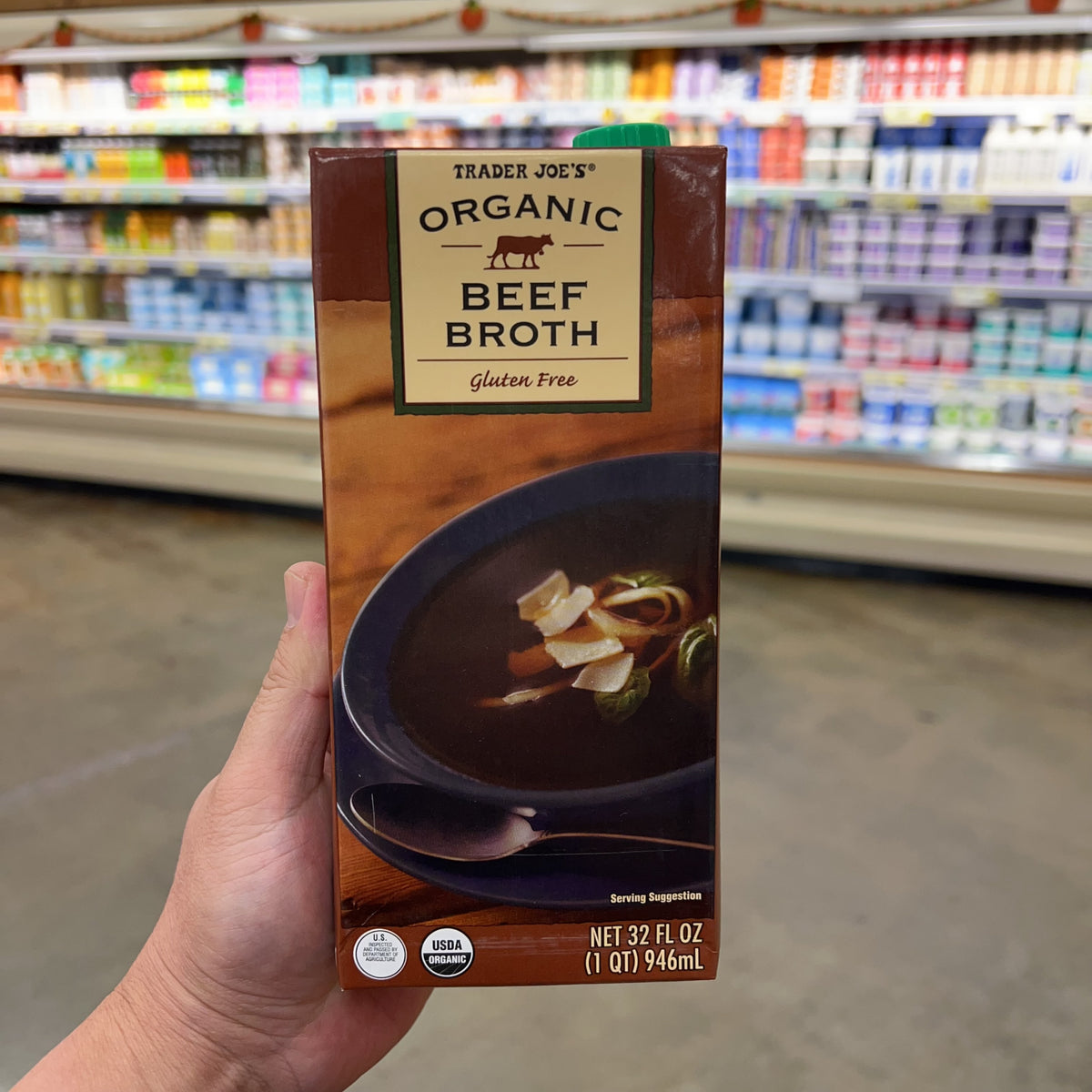 Trader Joe's Organic Beef Broth 32 fl oz — product image 1