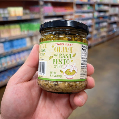 Trader Joe's Organic Roasted Red Pepper and Almond Pesto Sauce USDA Organic 9.87 oz