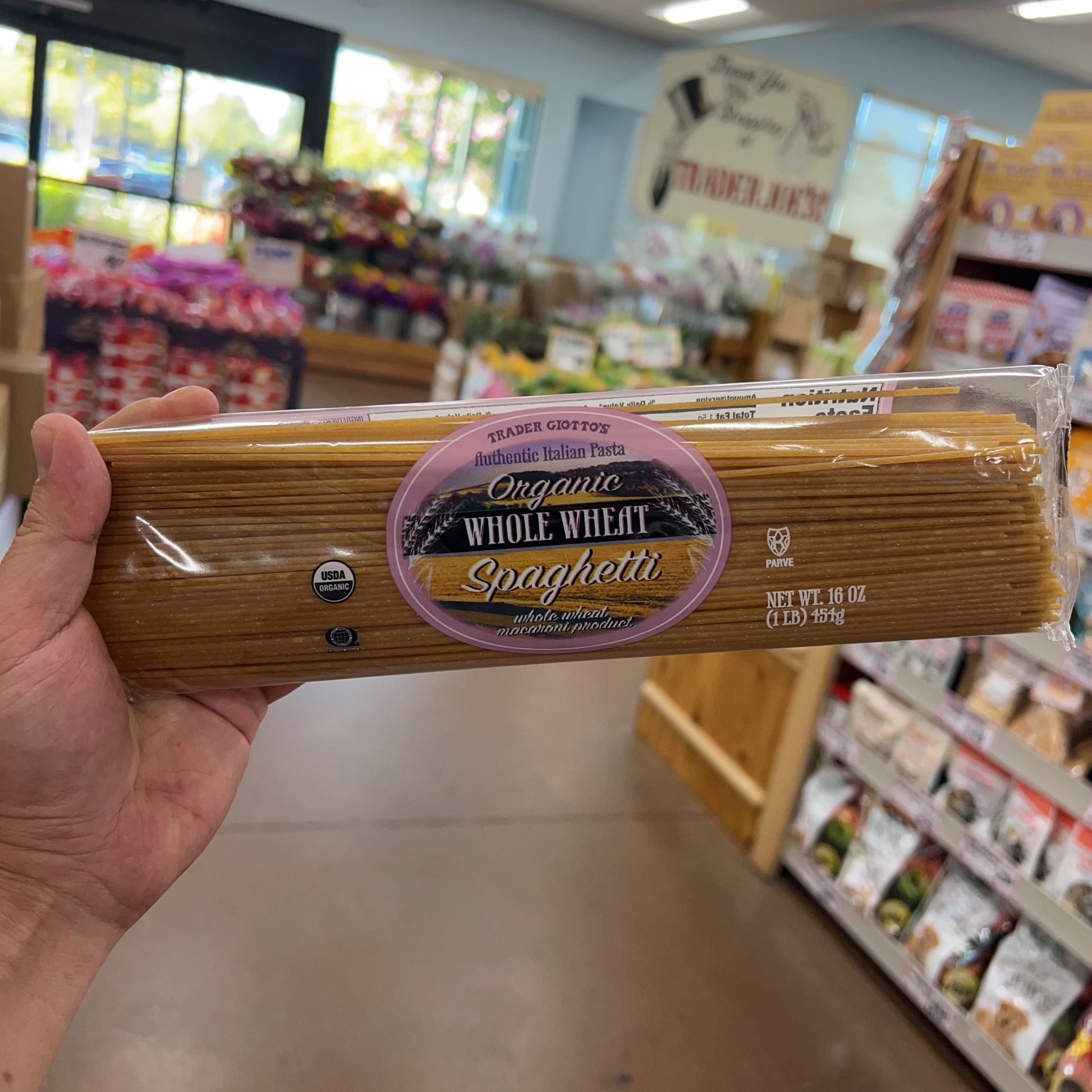 Trader Giotto's Organic Whole Wheat Spaghetti 16 oz product image