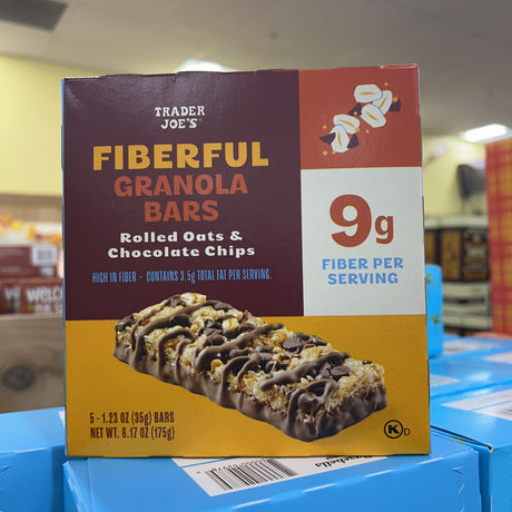 Trader Joe's Fiberful Granola Bars Rolled Oats & Chocolate Chips 6.17 oz product image