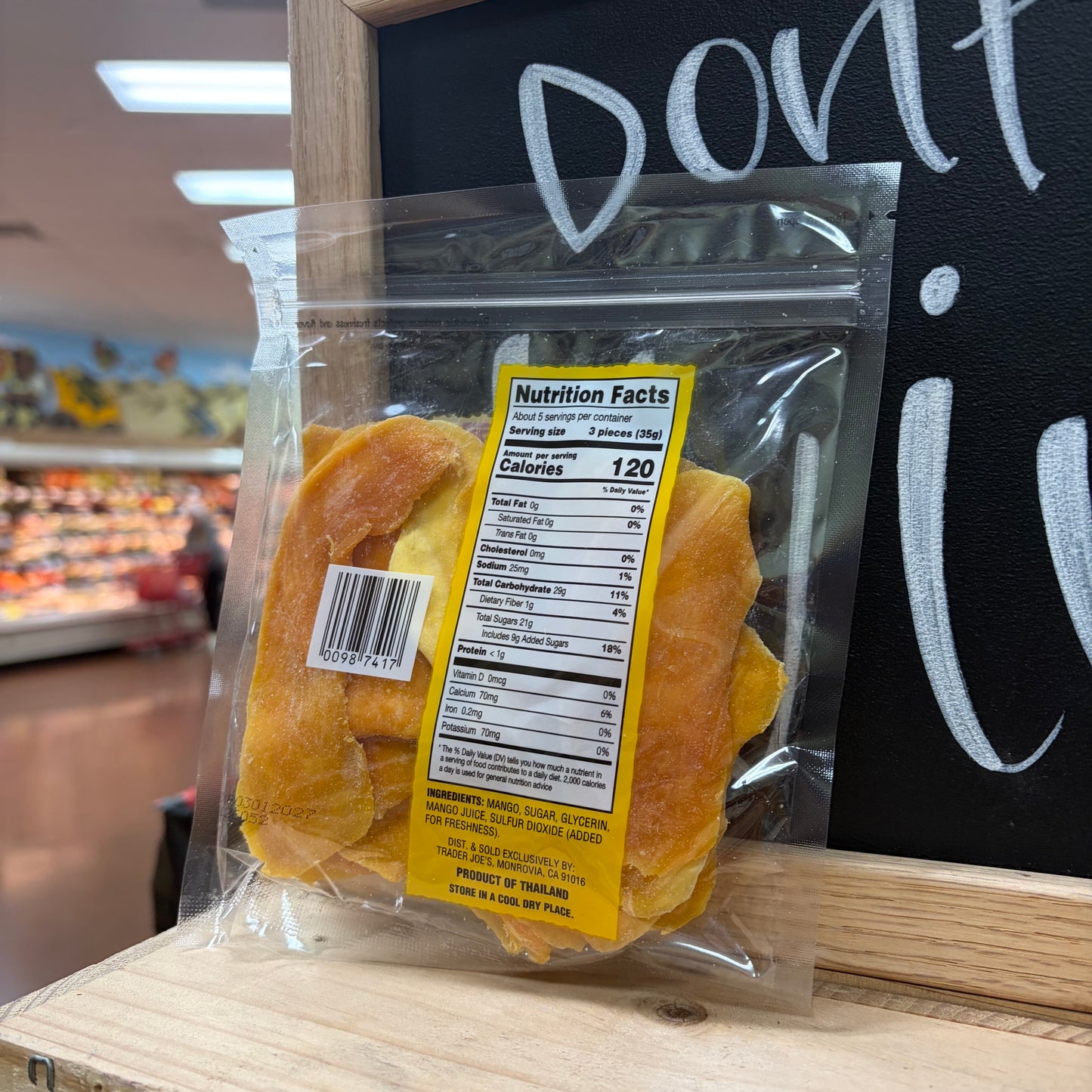 Trader Joe's Soft & Juicy Dried Mango 6 oz (170g)