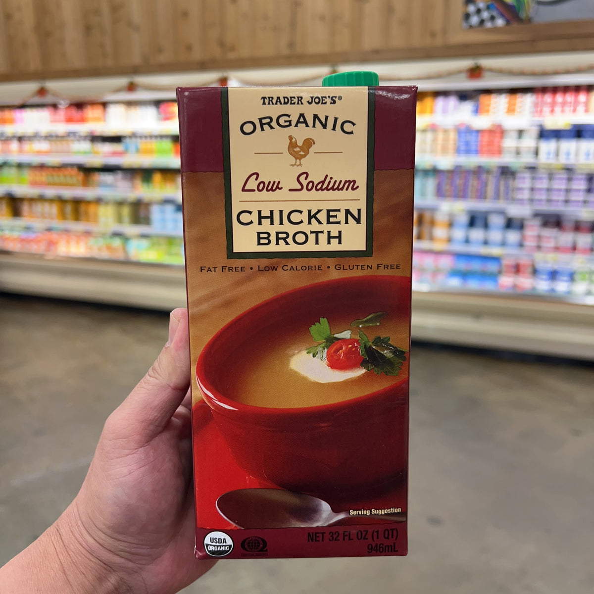 Trader Joe's Organic Low Sodium Chicken Broth 32 fl oz — product image 7