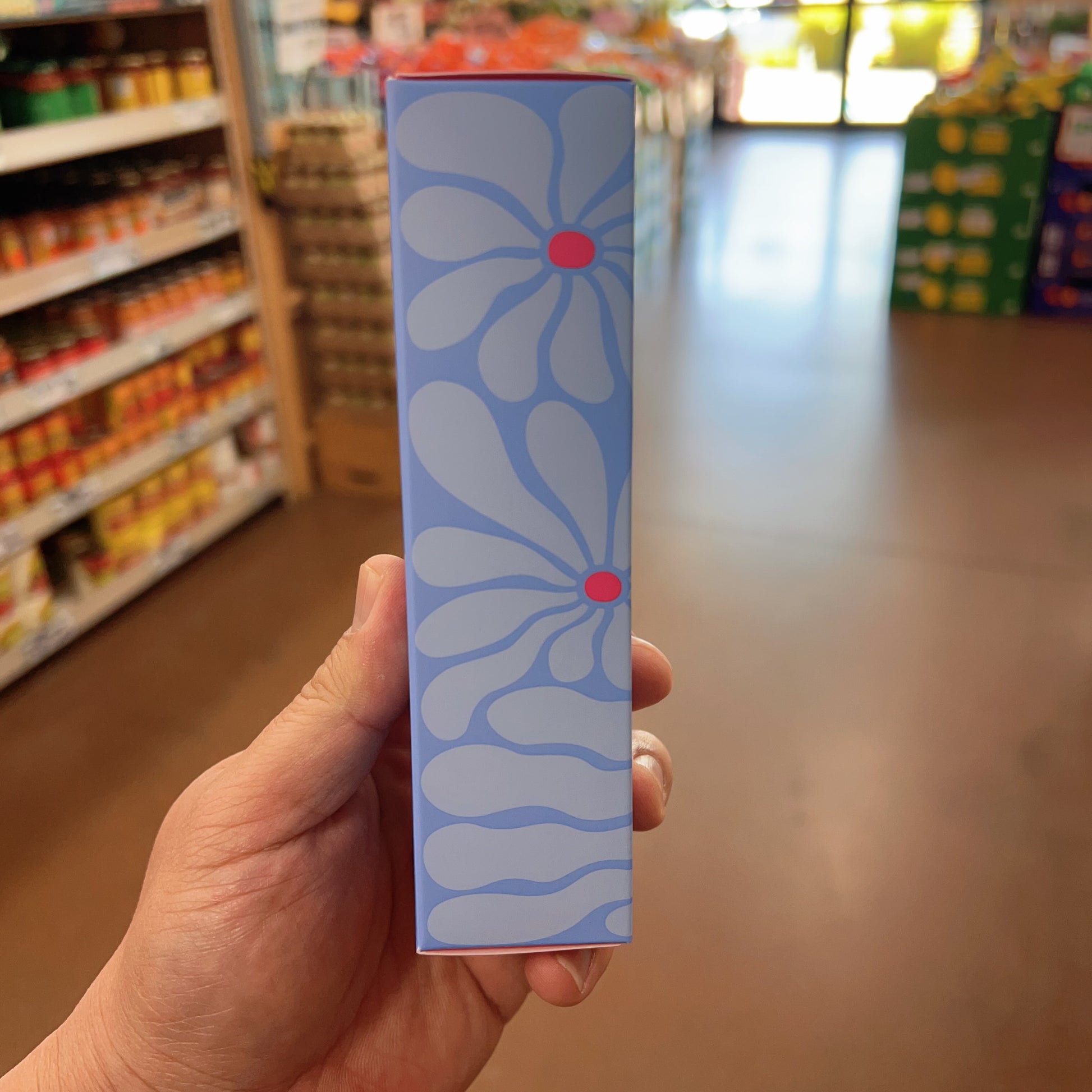Trader Joe's Fresh Blooms Scented Ultra Moisturizing Hand Cream Net Wt. 3 oz (85g)