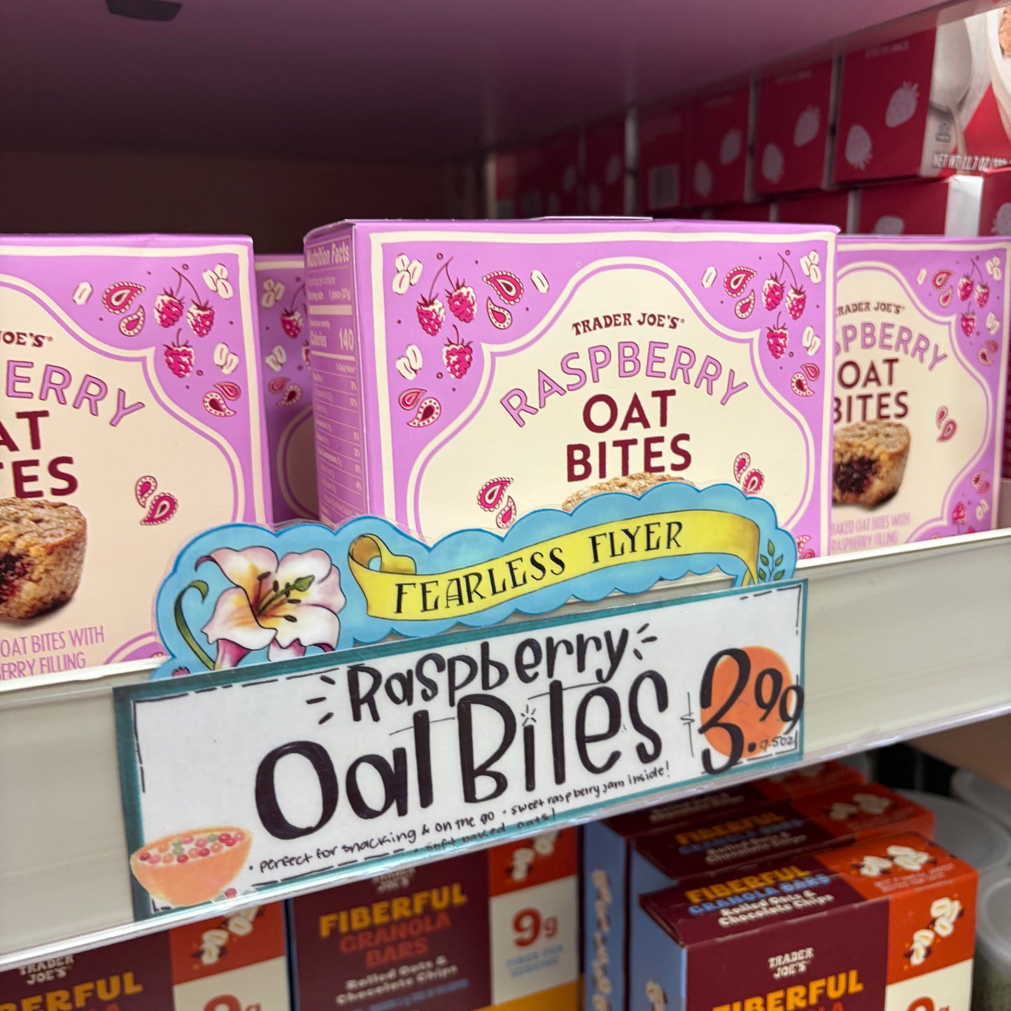 Trader Joe's Raspberry Oat Bites 7.8 oz (221g)