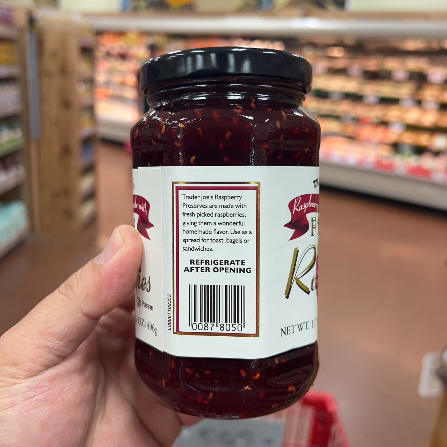 Trader Joe's Raspberry Preserves made with Fresh Raspberries, 17.5 oz (496g)