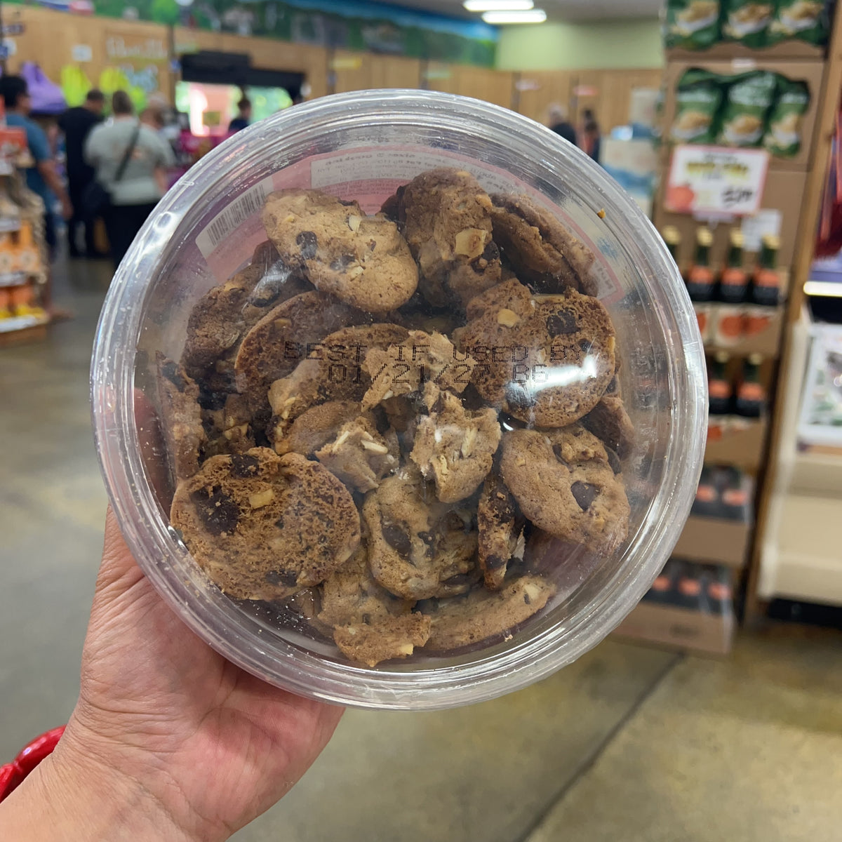 Trader Joe's Dark Chocolate Chunk and Almond Cookies 13 oz (369g) product image 4