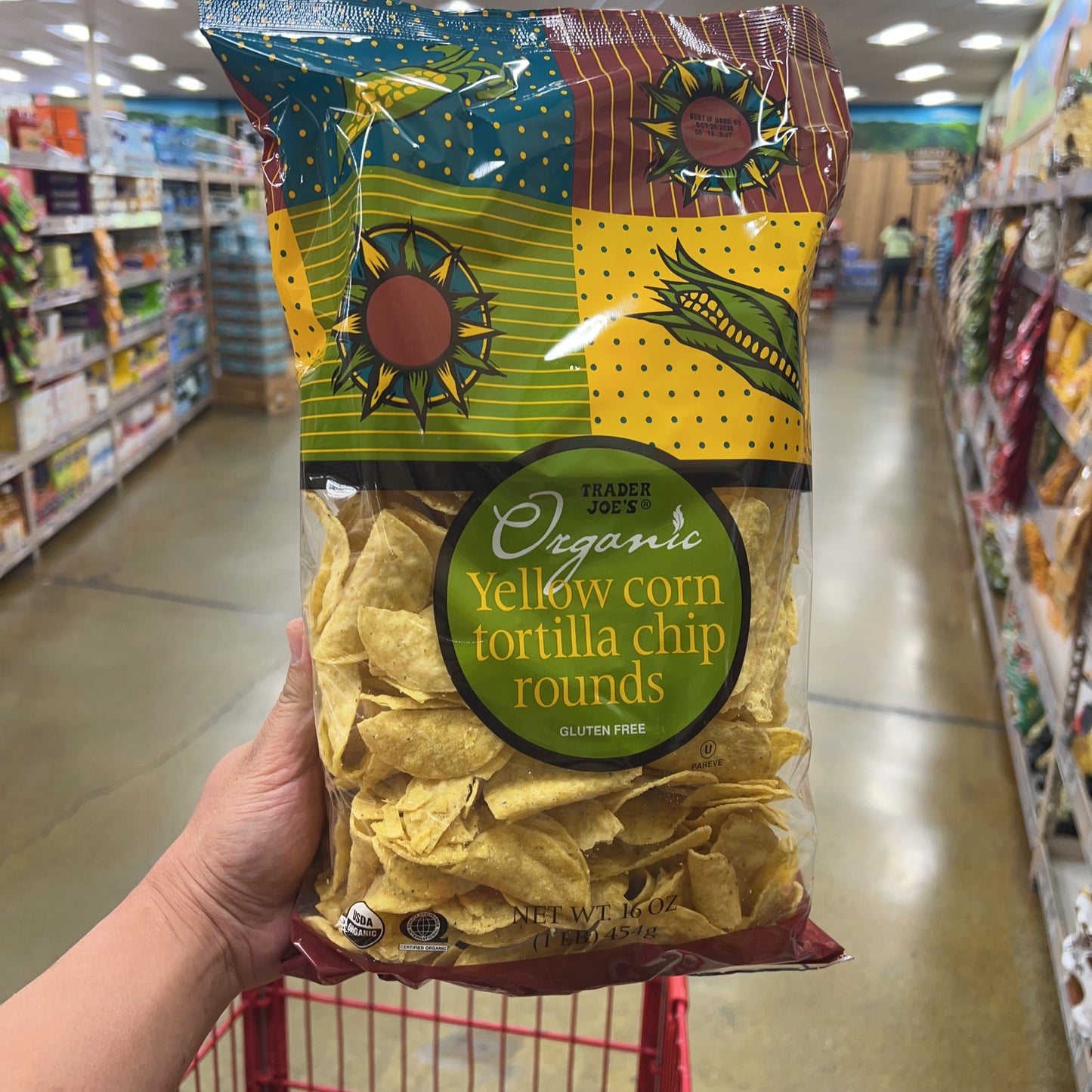 Trader Joe's Organic Tortilla Chips 16 oz (1 lb) — Yellow, Blue & White Corn product image 4