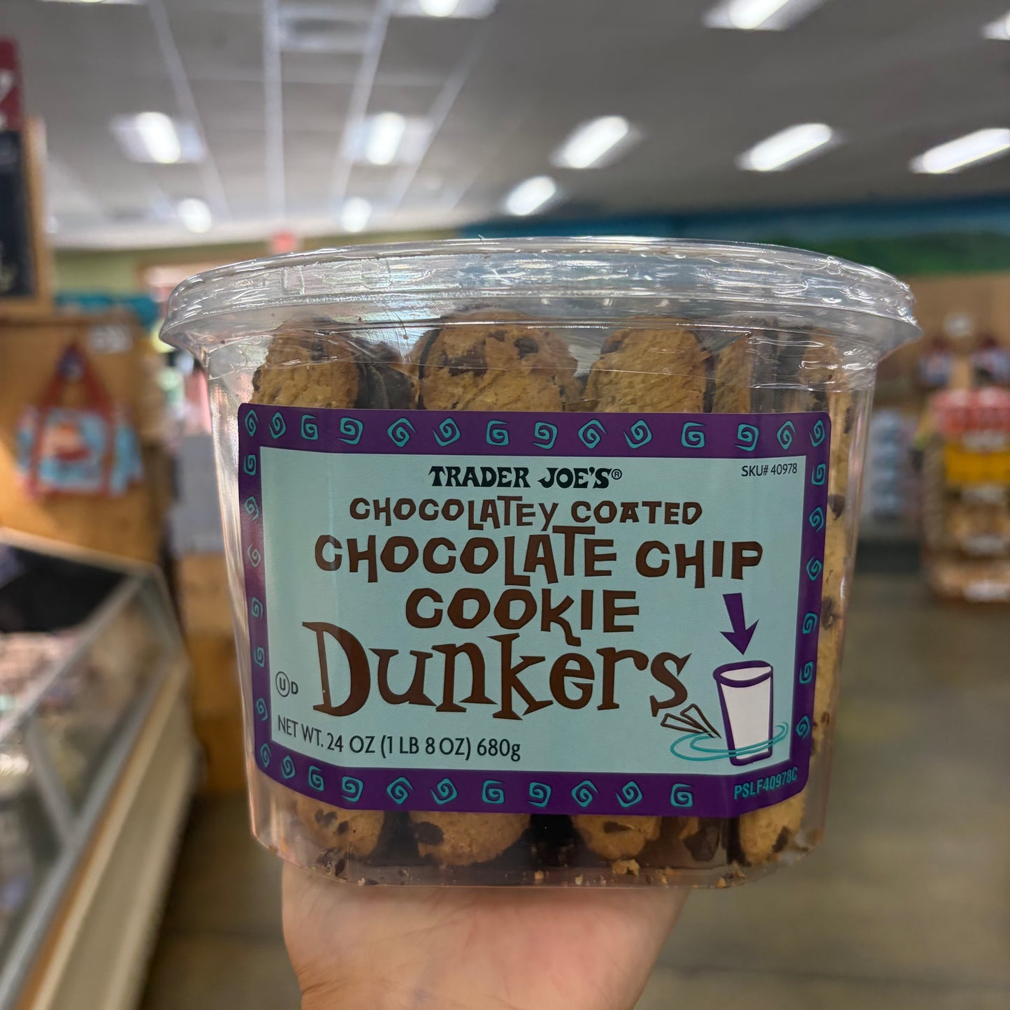 Trader Joe's Chocolatey Coated Chocolate Chip Cookie Dunkers 24 oz (680g)