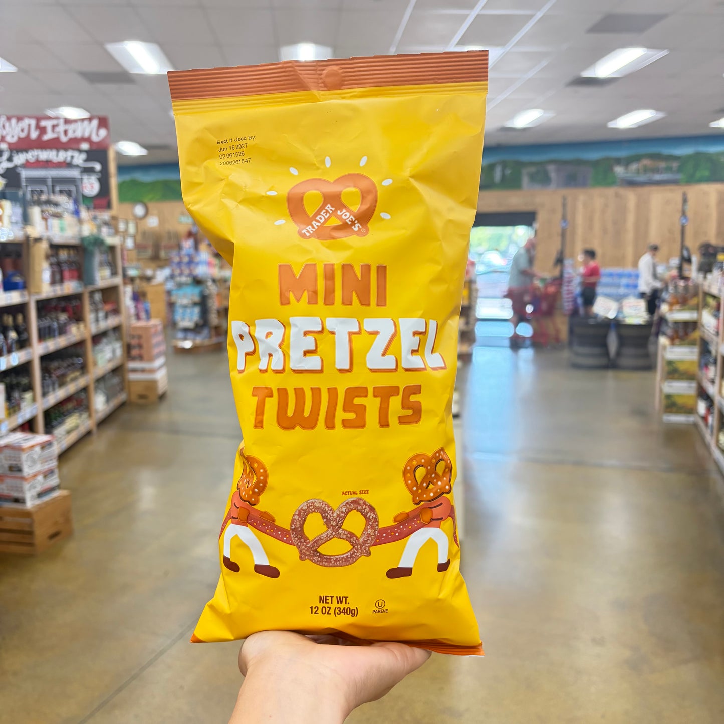 Trader Joe's Mini Pretzel Twists 12 oz (340g)