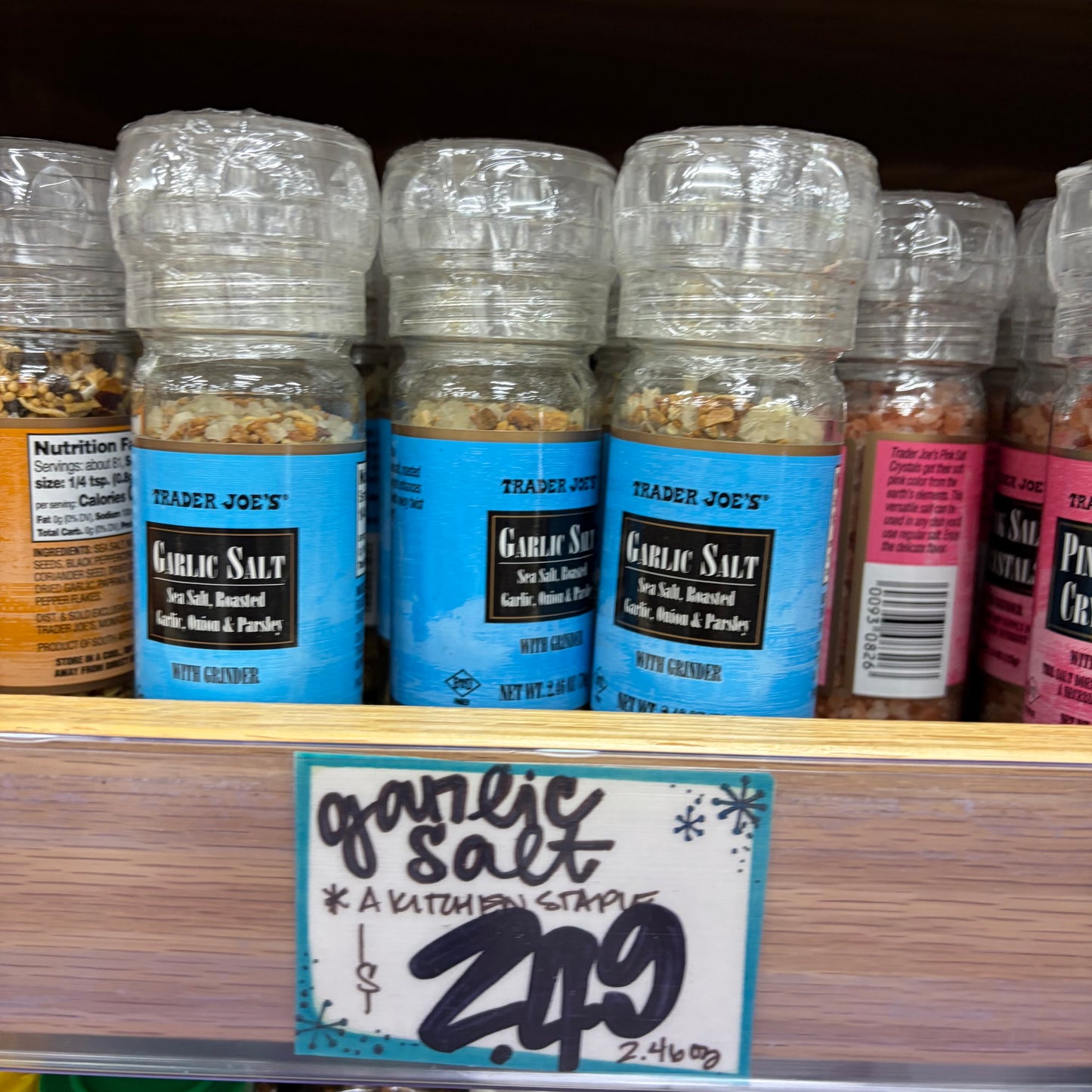 Trader Joe’s Garlic Salt with Grinder 2.46 OZ (70g)
