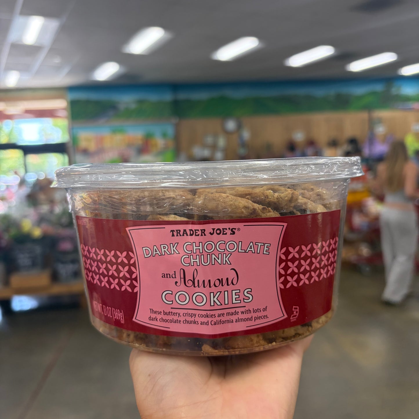 Trader Joe's Dark Chocolate Chunk and Almond Cookies 13 oz (369g)