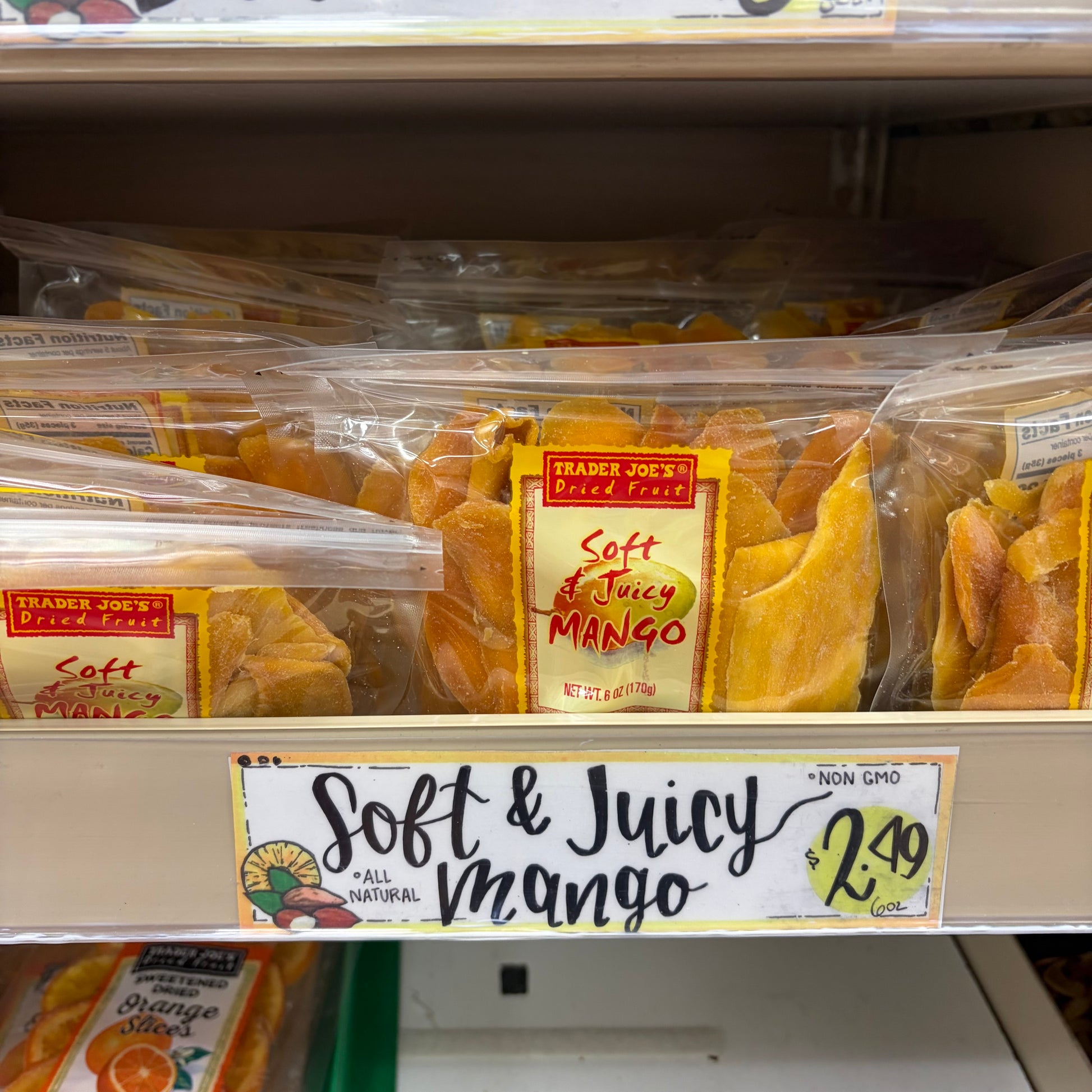 Trader Joe's Soft & Juicy Dried Mango 6 oz (170g)