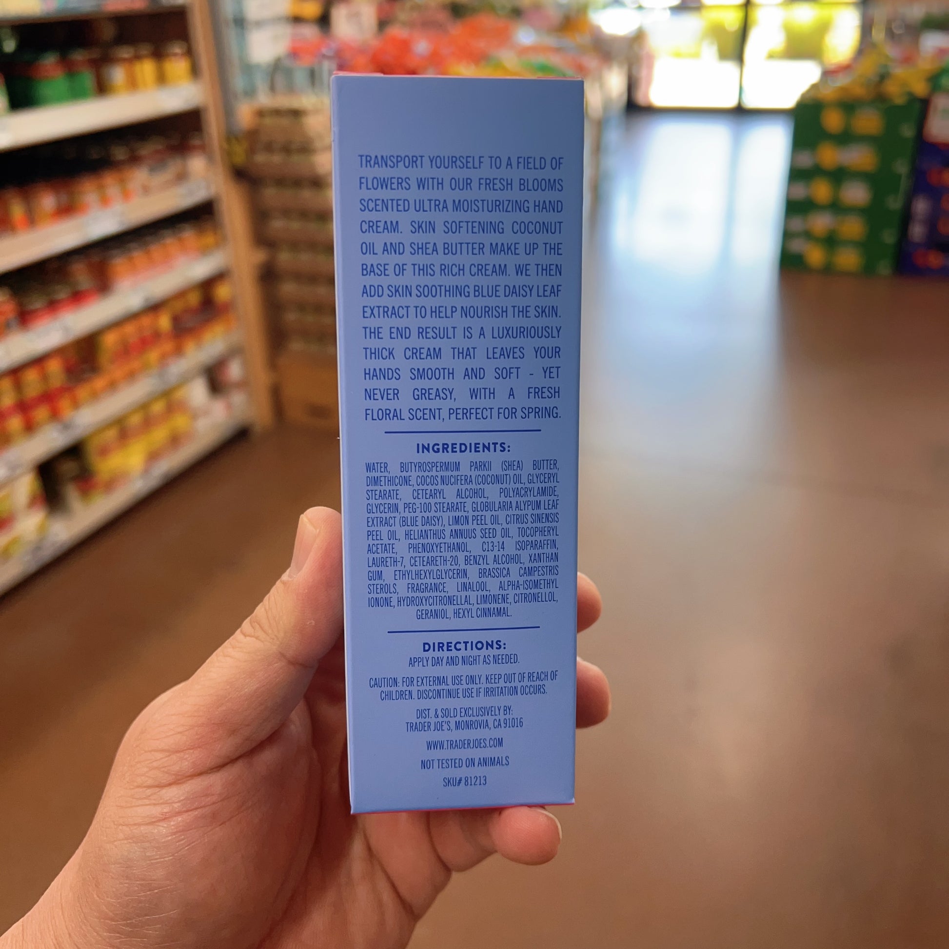 Trader Joe's Fresh Blooms Scented Ultra Moisturizing Hand Cream Net Wt. 3 oz (85g)