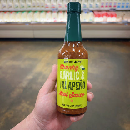 Trader Joe's Chunky Garlic & Jalapeño Hot Sauce Zero Calorie 10 oz
