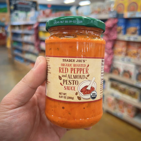 Trader Joe's Organic Roasted Red Pepper & Almond Pesto Sauce 9.87 oz (280g) | USDA Organic | Made in Italy