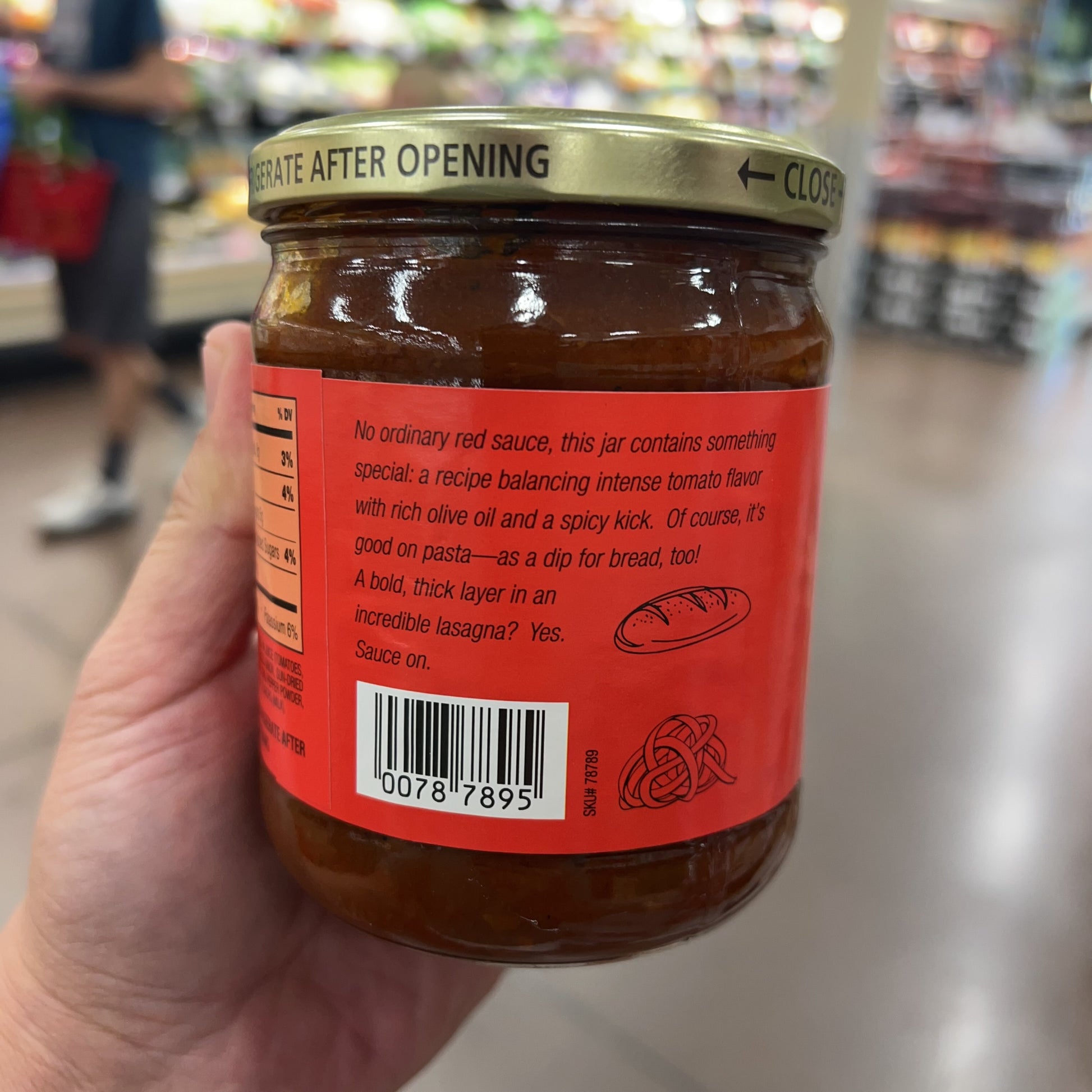 Trader Joe's Thick, Bold & Spicy Red Sauce 16 oz (1 lb) product image 2