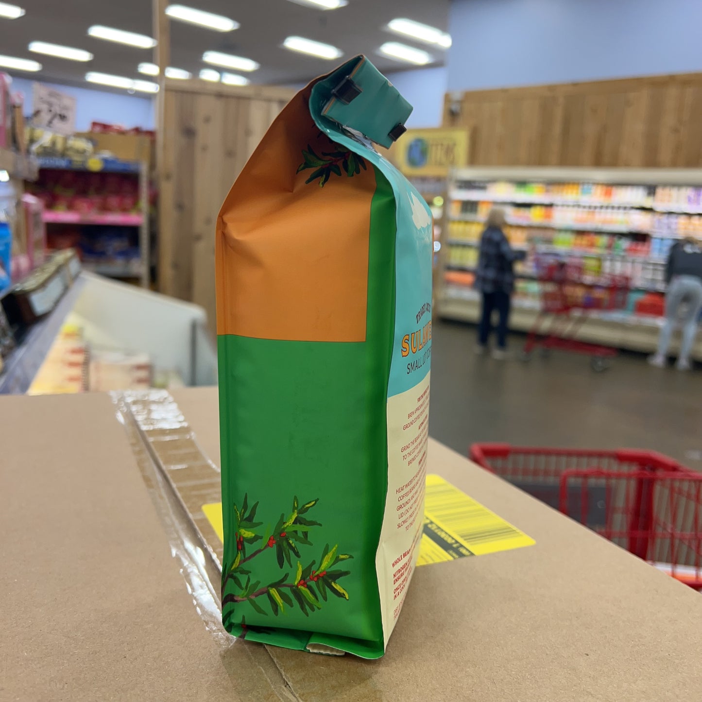 Trader Joe's Sulawesi Small Lot Medium Roast Whole Bean Coffee, 12 oz