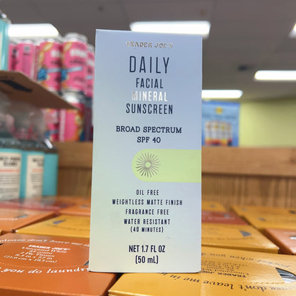 Trader Joe's Daily Facial Mineral Sunscreen SPF 40 Matte Finish Oil-Free 1.7 fl oz