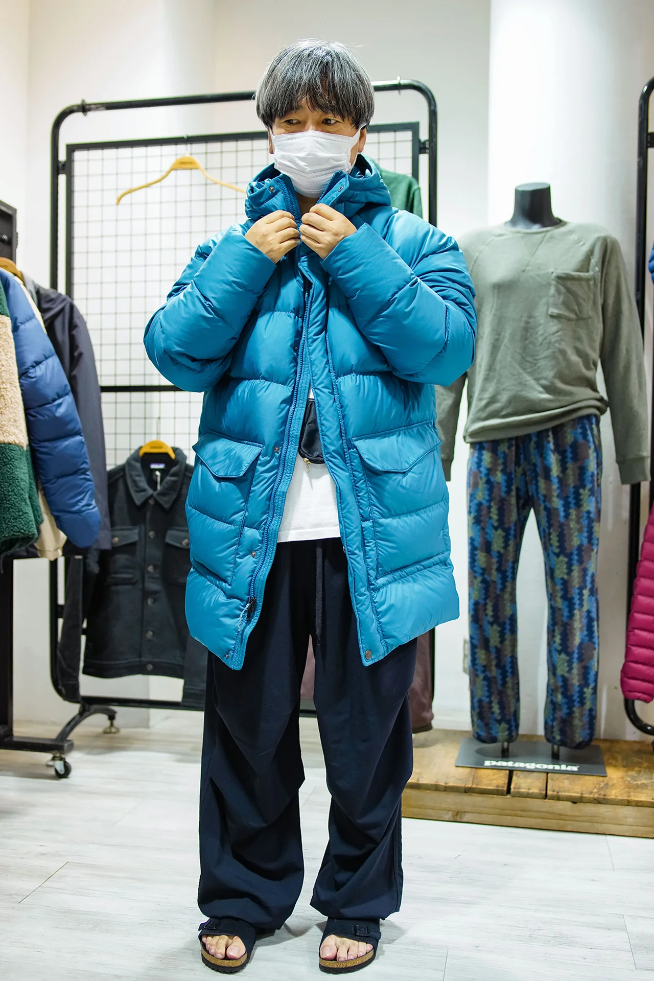 Patagonia Silent Down Parka – Men's | Wavy Blue (WAVB) | Size M