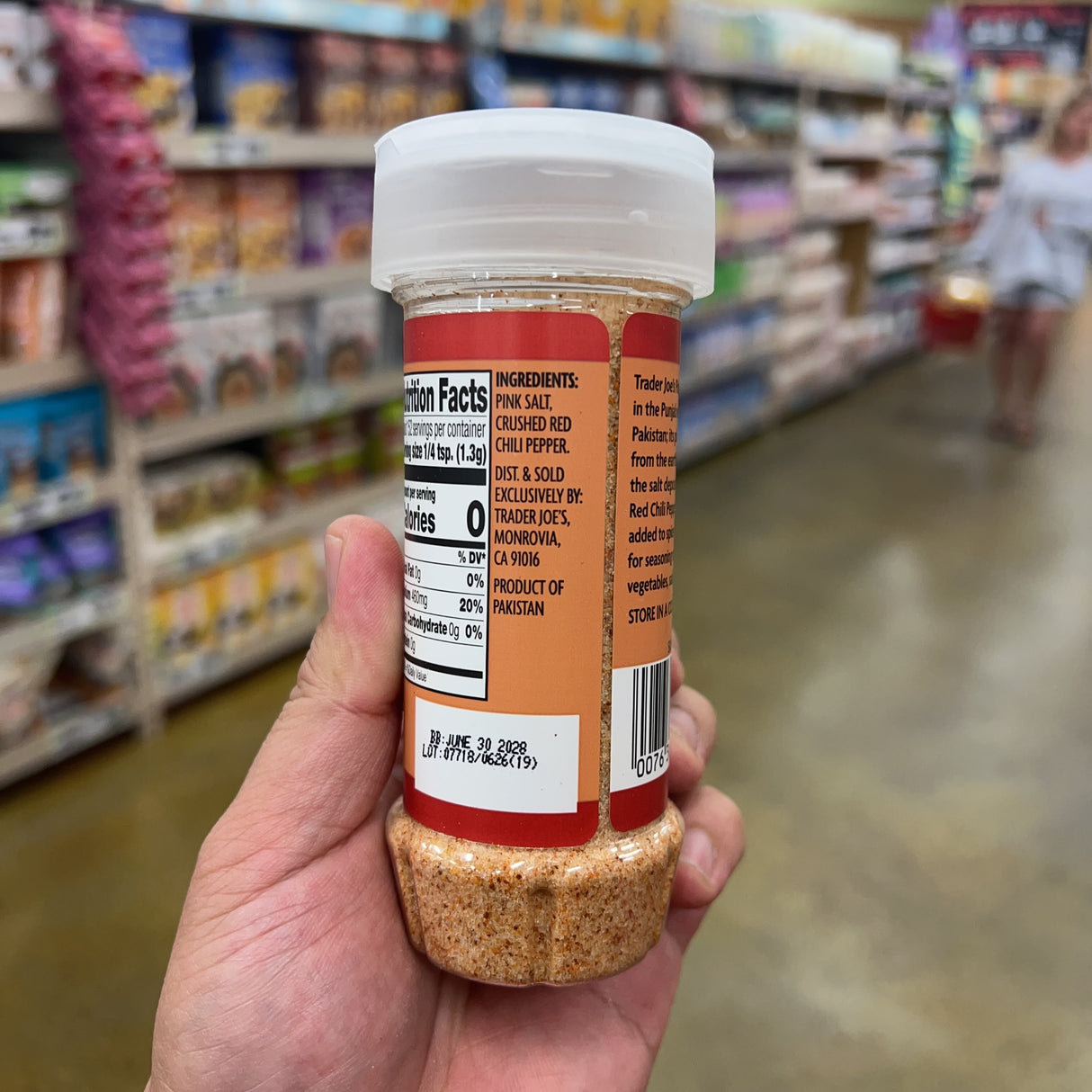 Trader Joe's Spicy Pink Salt with Crushed Red Chili Pepper 7 oz product image 3