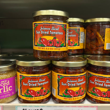 Trader Joe's Julienne Sliced Sun Dried Tomatoes in Olive Oil 8.5 oz (241g)