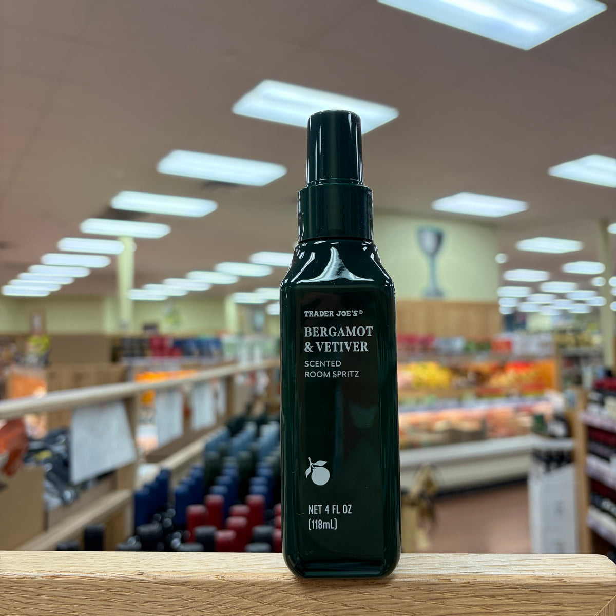 Trader Joe’s Bergamot & Vetiver Scented Room Spritz, 4 fl oz - product image 3