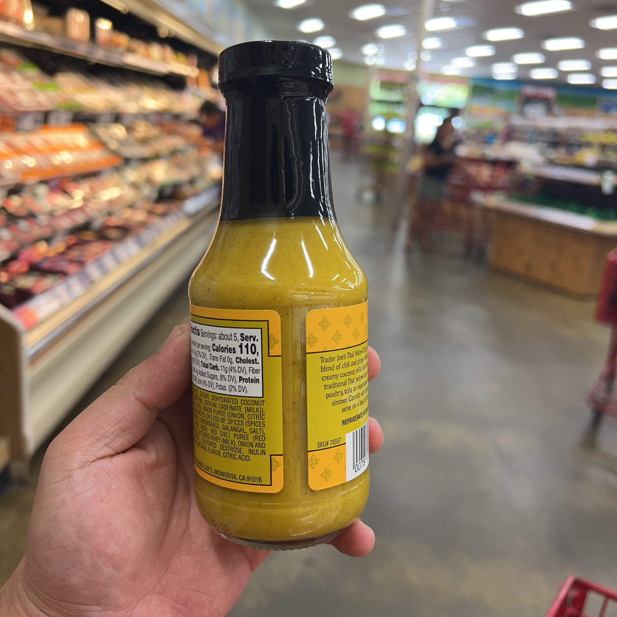 Trader Joe's Thai Style Yellow Curry Sauce 11 oz product image 4