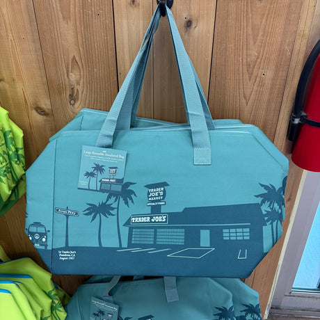 Trader Joe's Large Reusable Insulated Bag product image 10