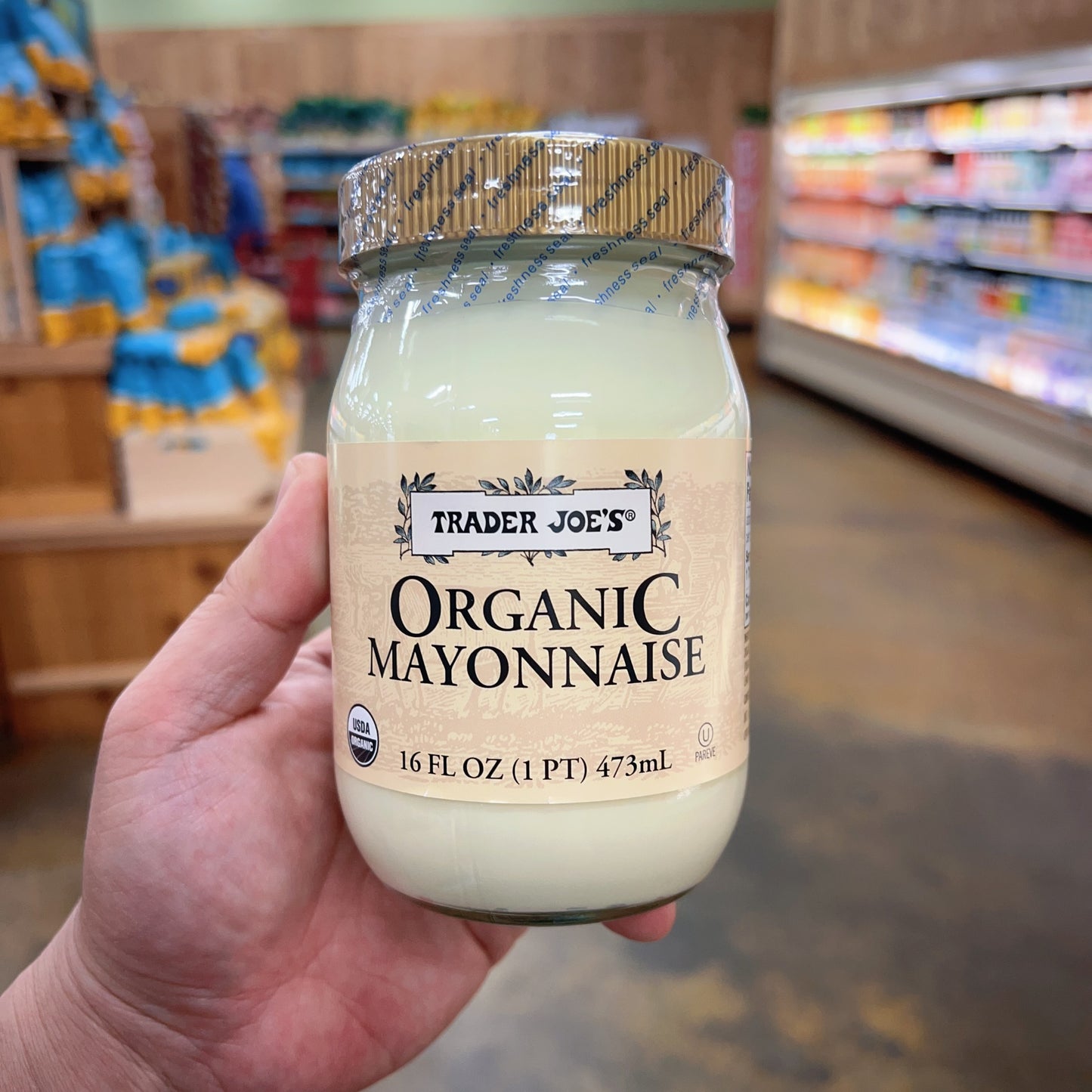 Trader Joe's Organic Mayonnaise USDA Certified Organic • Net Wt. 16 fl oz (473ml)