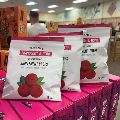 Trader Joe's Cranberry & Herb Supplement Drops with Vitamin C 15 Drops – package detail view 3
