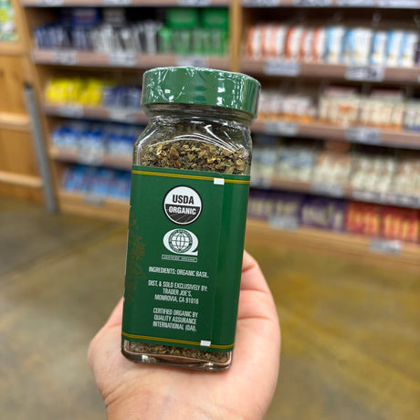 Trader Joe's USDA Organic Basil, Pure Dried Herb, 0.6 OZ (17g)