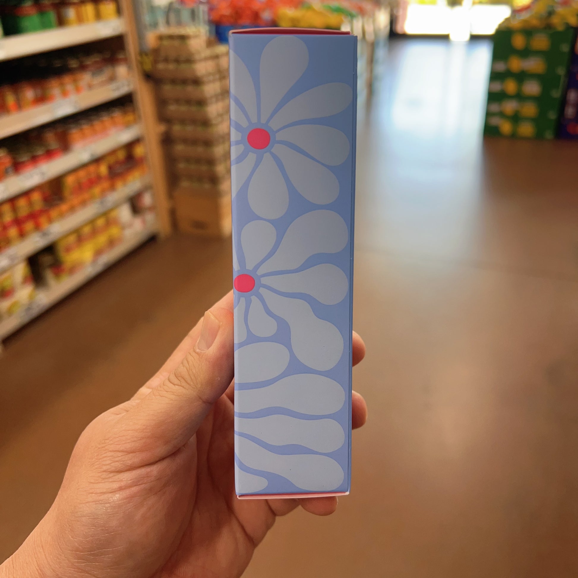 Trader Joe's Fresh Blooms Scented Ultra Moisturizing Hand Cream Net Wt. 3 oz (85g)