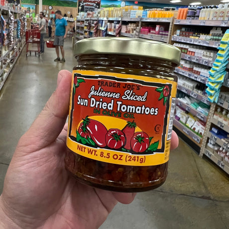 Trader Joe's Julienne Sliced Sun Dried Tomatoes in Olive Oil 8.5 oz (241g)