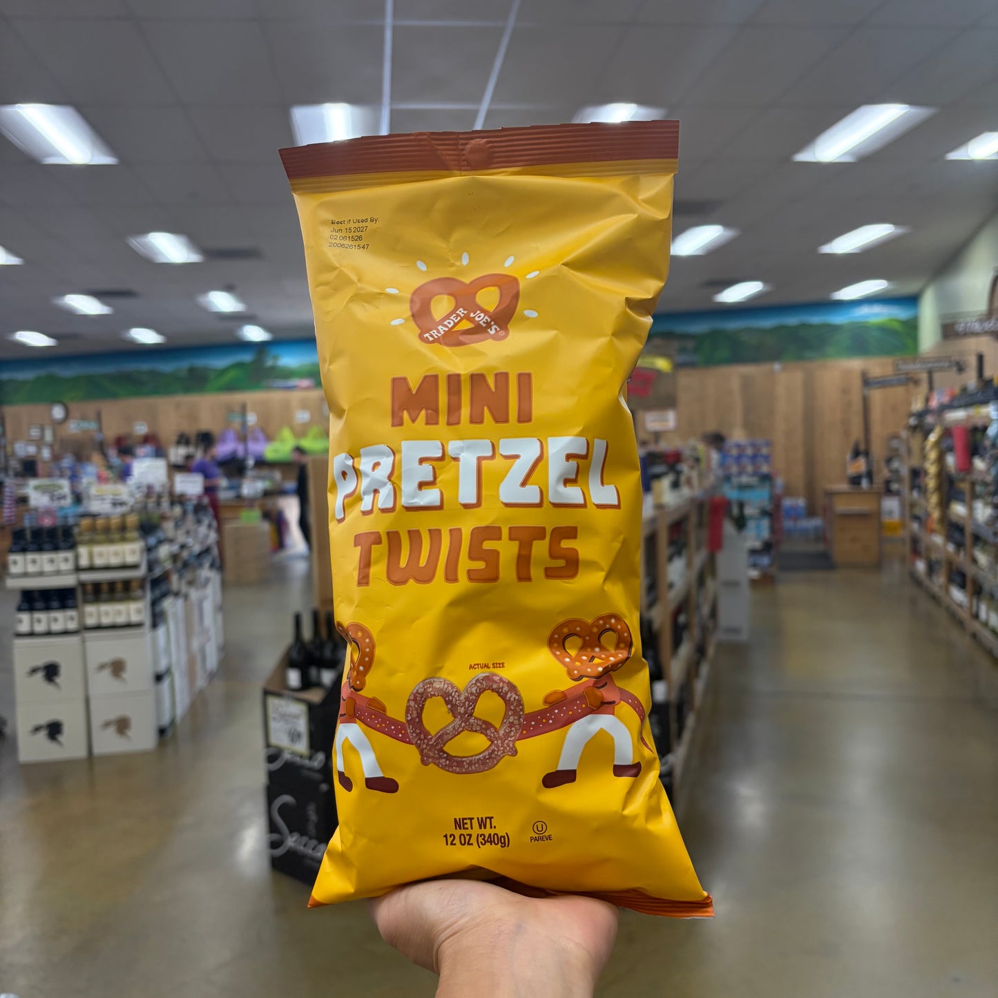 Trader Joe's Mini Pretzel Twists 12 oz (340g)