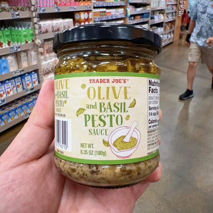 Trader Joe's Organic Roasted Red Pepper and Almond Pesto Sauce USDA Organic 9.87 oz