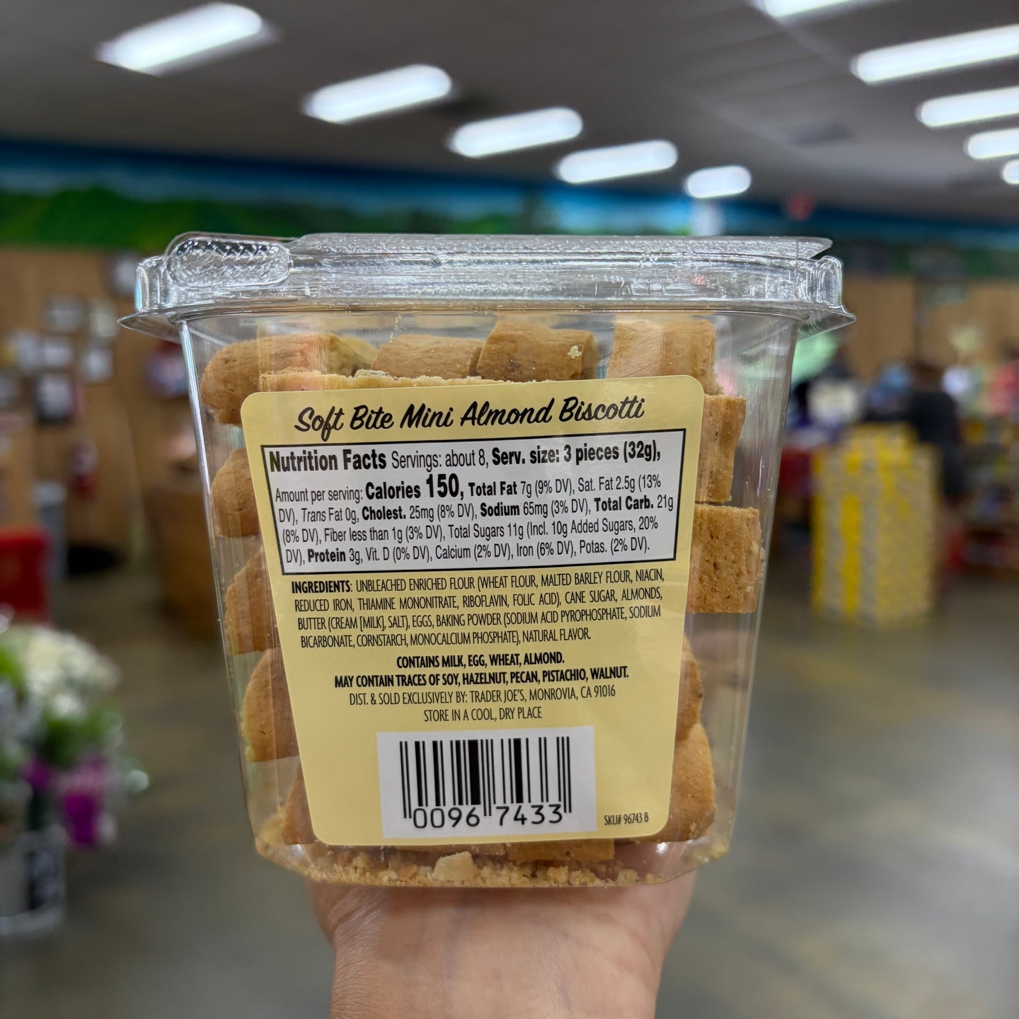 Trader Joe's Soft Bite Mini Almond Biscotti Nutrition Facts & Barcode