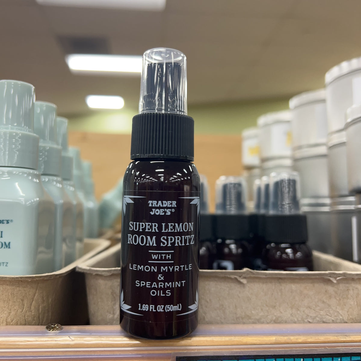 Trader Joe's Super Lemon Room Spritz 1.69 fl oz — product photo 3