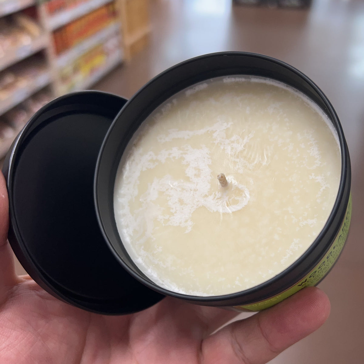 Trader Joe's Woodlands Scented Candle 5.64 oz — product photo 2